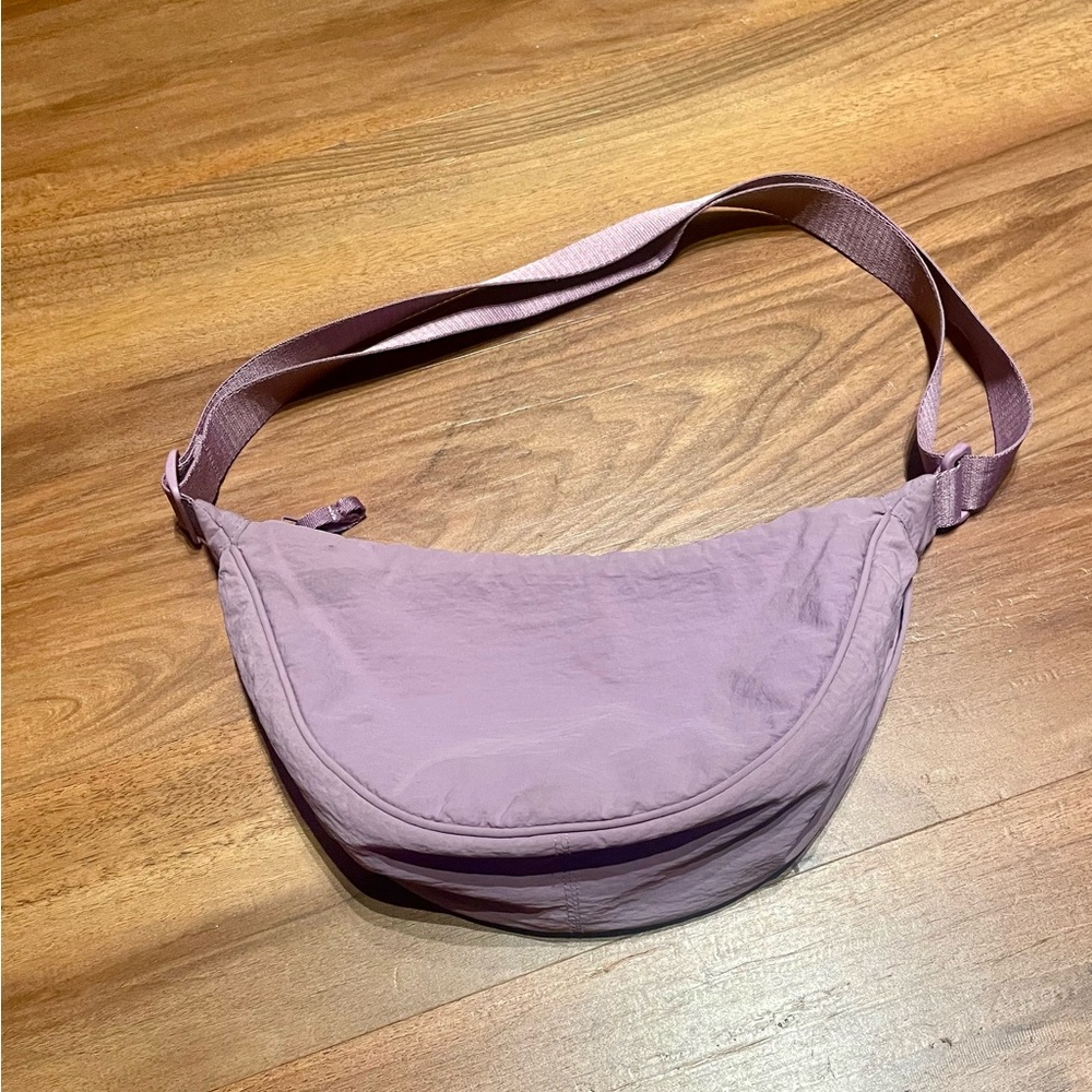 Uniqlo Lavender Crescent Bag